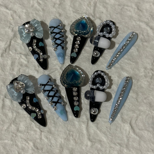 BLUE VENOM – SET OF TEN HANDMADE PRESS-ON NAILS